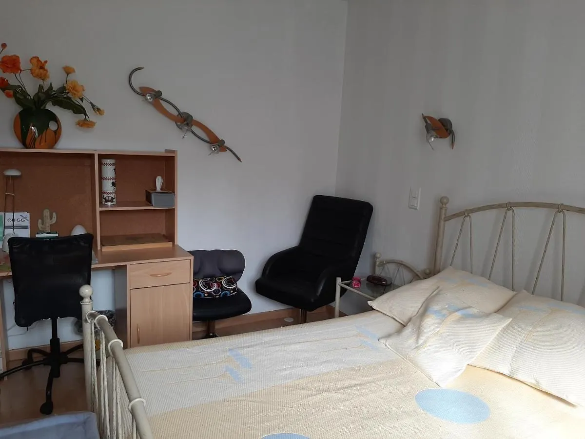 Appartement La Palatine à 20 mn de Rodez à Calmont  0*, Calmont (Aveyron) France